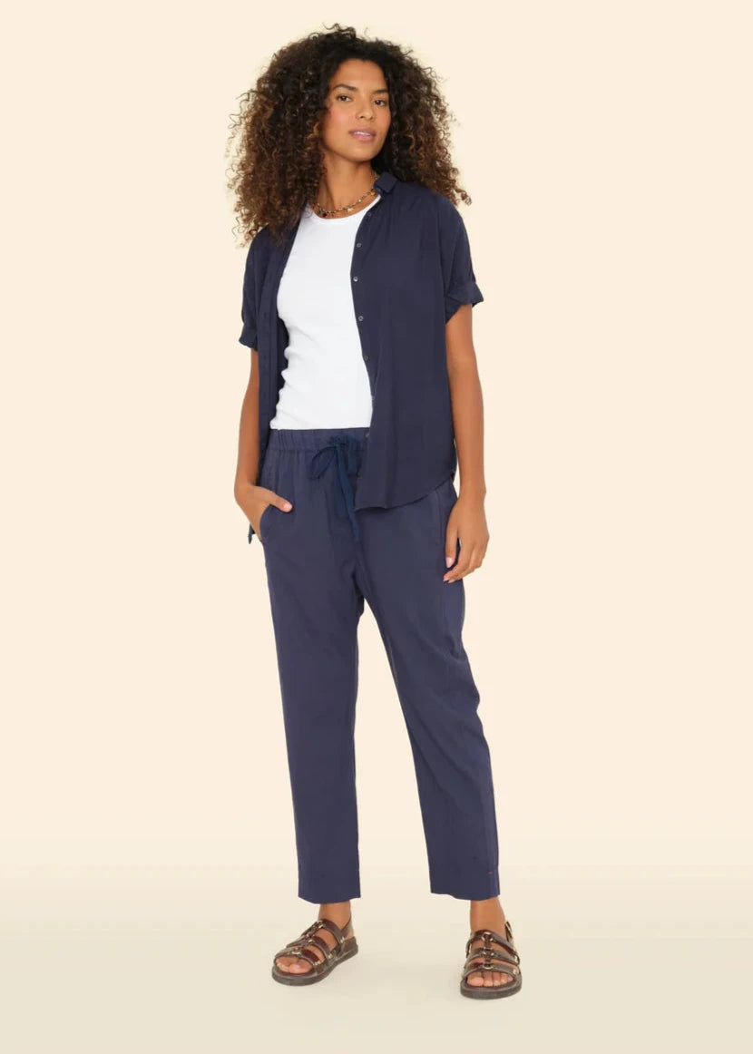 Xirena Navy Draper Pant – Krave