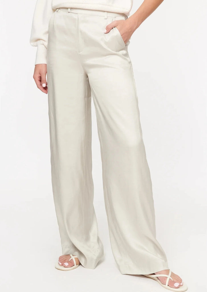Versatile and Chic: CAMI NYC Amelie Twill Pant in White